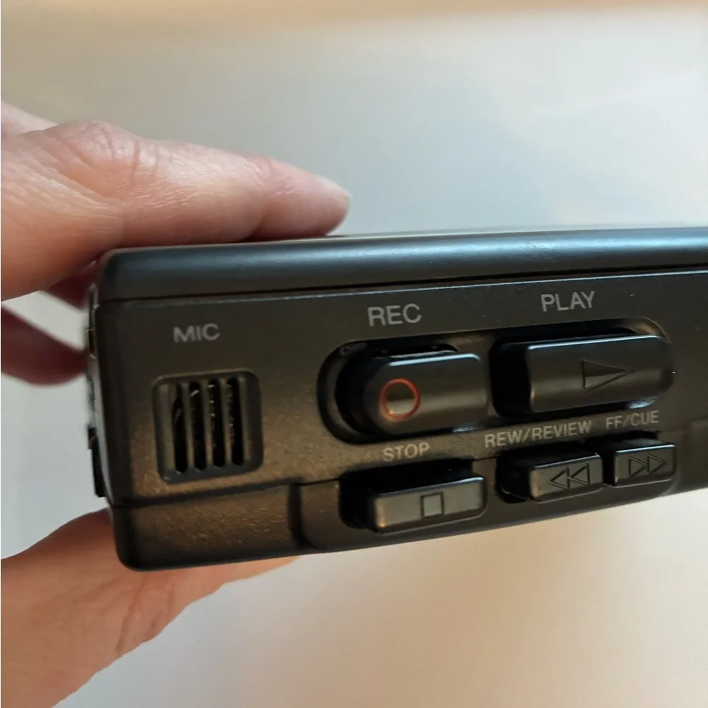 Vintage Sony Handheld Cassette Clear Voice Recorder Player Dictation VOR tested